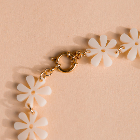 Daisy Chain Necklace